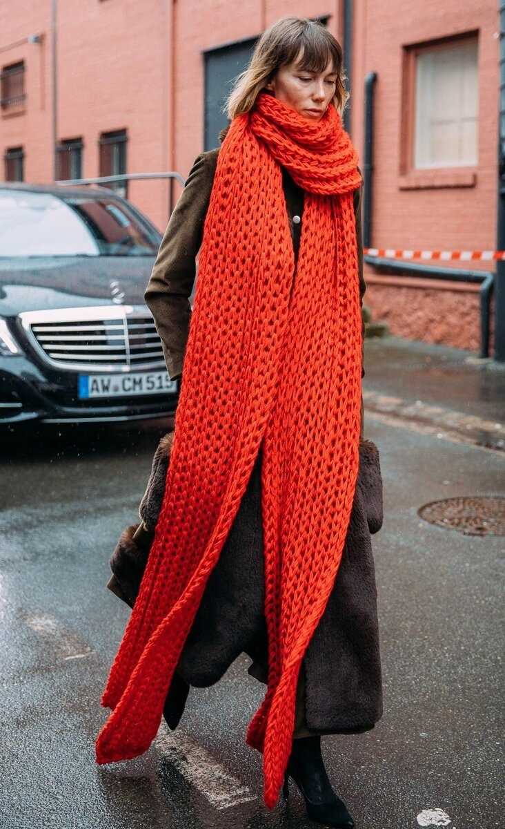 Широкий шарф
