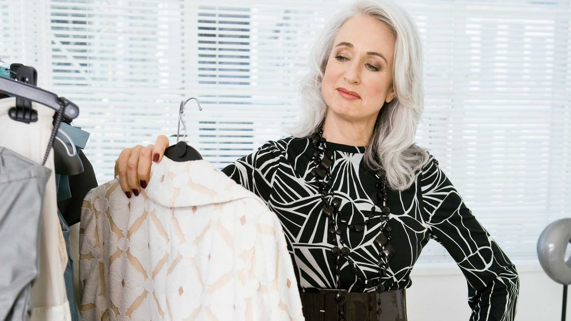 Как гармонично омолодить себя и свой гардероб: 11 советов от стилистов для леди постарше