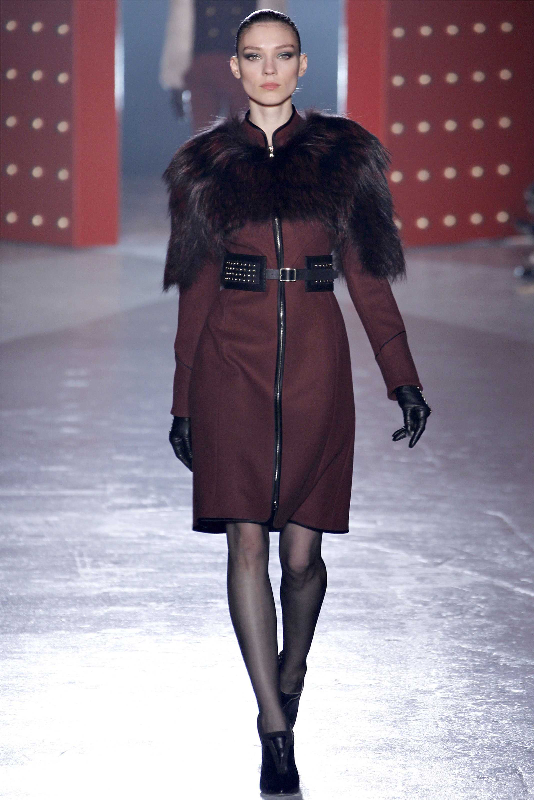 Модные виды и фасоны женских пальто осень-зима 2022-2023