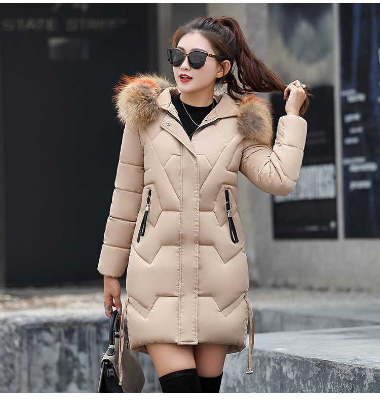 В моде зимой 2018 — 2019 остается женственность и асимметричные куртки с большими воротниками - 1rre
